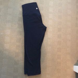Lululemon cropped navy blue leggings